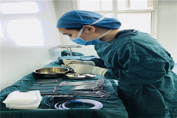 2018.7.23(網(wǎng)站溫馨服???微信公眾號)手術(shù)室的一?¤?.jpg