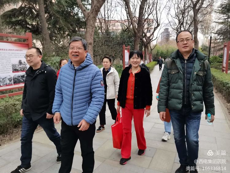 02e5011ccc35b2e76486d2457ae9cca4.jpg 02e5011ccc35b2e76486d2457ae9cca4.jpg